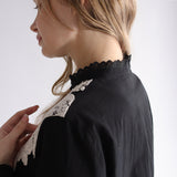 〔No.9359〕60ふんわりコットンスタンドカラーブラウス【2026年12月中旬入荷予定】