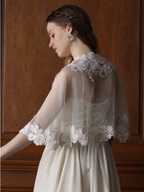 〔Classical Dress Line "Ivory" Collection 2024〕レースの道をてくてく綴るシアーボレロ