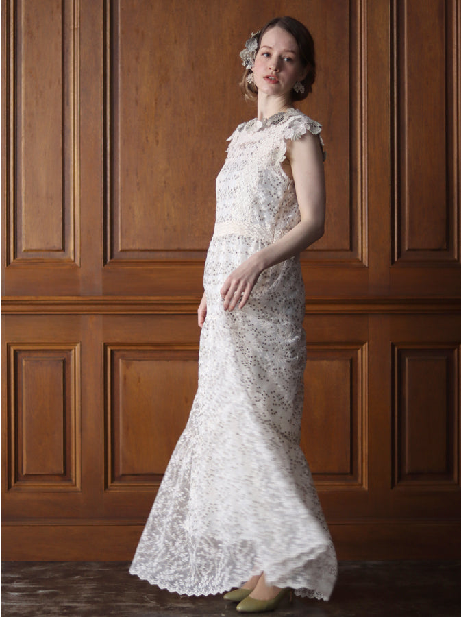 〔Classical Dress Line "Ivory" Collection 2024〕優しいグラデーションを愉しむすずなり刺繍ドレス