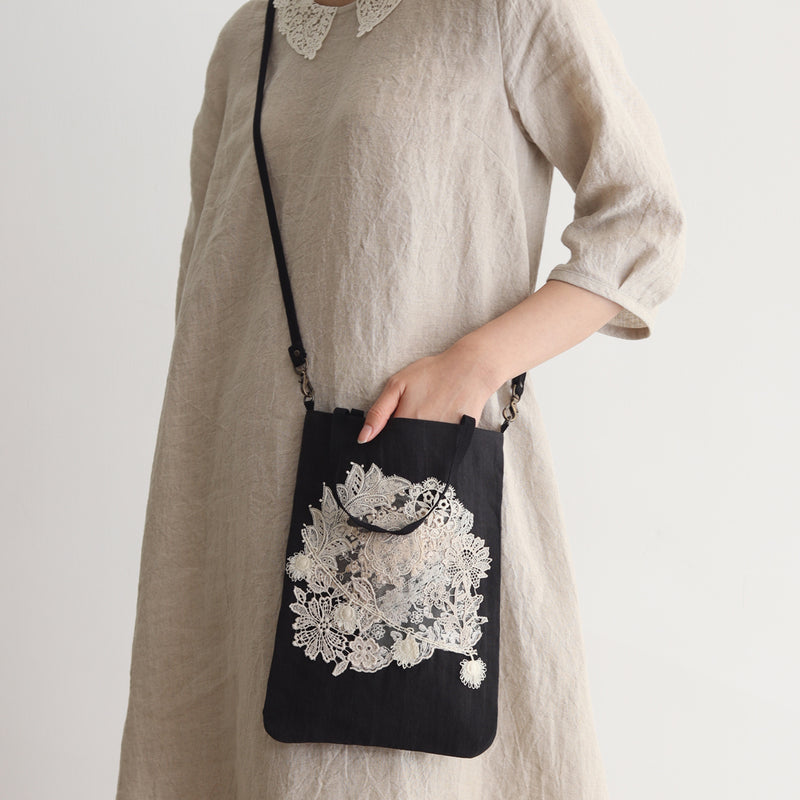 [Scheduled to arrive in mid-June 2024] Lacy Collage Petite Bag [Now accepting reservations]