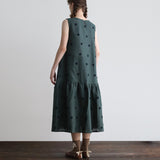 〔No.9214〕Gaun Tanpa Lengan Bordir Pom-pom Linen Katun [Perkiraan Tersedia Akhir Mei 2026]