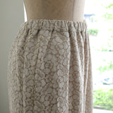 [No.9240] Flower Raschel Pants [Scheduled for late August 2026 delivery]