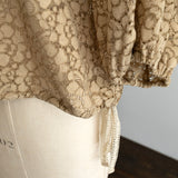 [No. 9238] Flower Raschel Pullover [Scheduled for late August 2026 delivery]