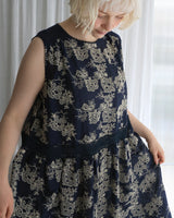 〔No.9416〕綿シルク花影刺繍ノースリーブワンピース【2027年4月中旬入荷予定】