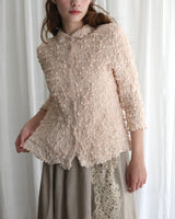 〔No.9437〕綿シュリンク刺繍ブラウス【2027年3月上旬入荷予定】