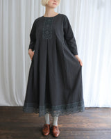 〔No.9474〕コットンワッシャーlacy九分袖ワンピース【2027年2月下旬入荷予定】