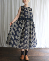 〔No.9416〕綿シルク花影刺繍ノースリーブワンピース【2027年4月中旬入荷予定】