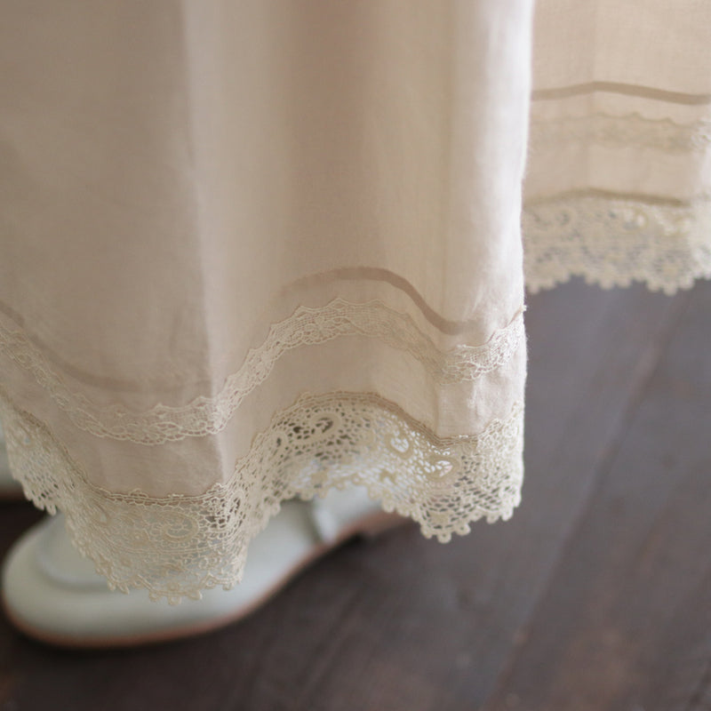 [Scheduled to arrive in late January 2025] Soft cotton lacy long petticoat [Pre-order item/2025ss]