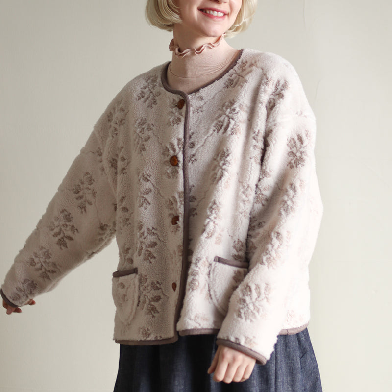 もこもこクロスステッチ刺繍ショートコート