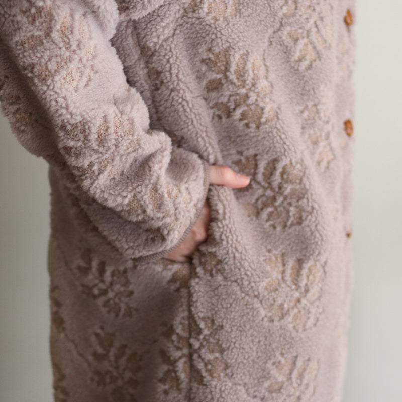 もこもこクロスステッチ刺繍コート
