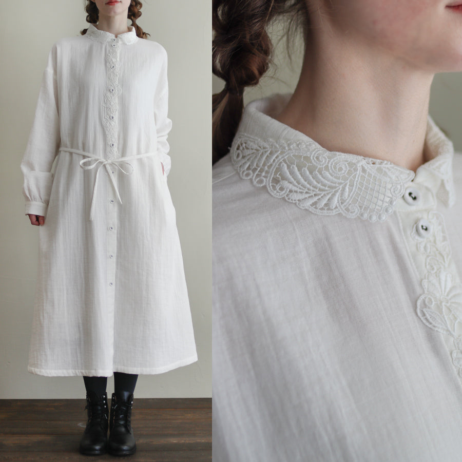 専用になりました 極美品 リネンとチュールレースのワンピース 極美品 REI (麗) リネンとチュールレースのワンピース