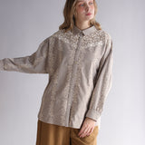 〔No.9309〕かりん刺繍シャツブラウス【2026年10月上旬入荷予定】