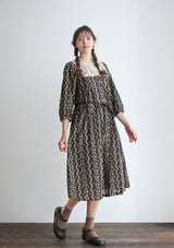 しろのはボーダー刺繍ワンピース