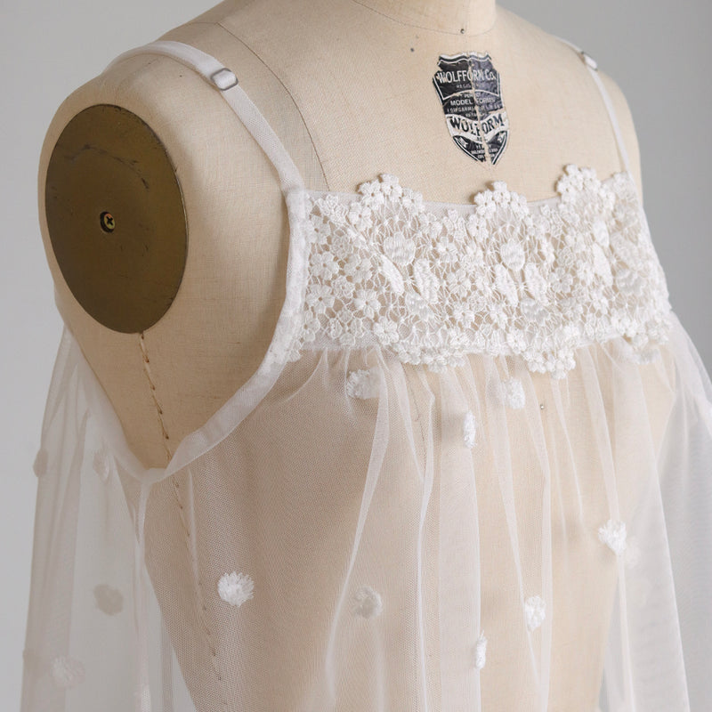 シアーチュールpompom刺繍キャミソール – REI THE LACES CHAMBER