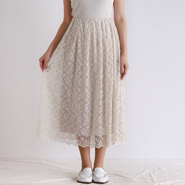 [Scheduled to arrive in early April 2024] Tulle embroidery skirt [Now accepting reservations]