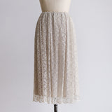 [Scheduled to arrive in early April 2024] Tulle embroidery skirt [Now accepting reservations]