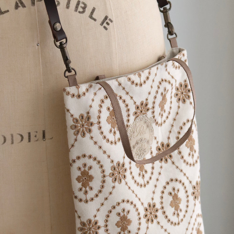 organicコットンemblem刺繍プティBag