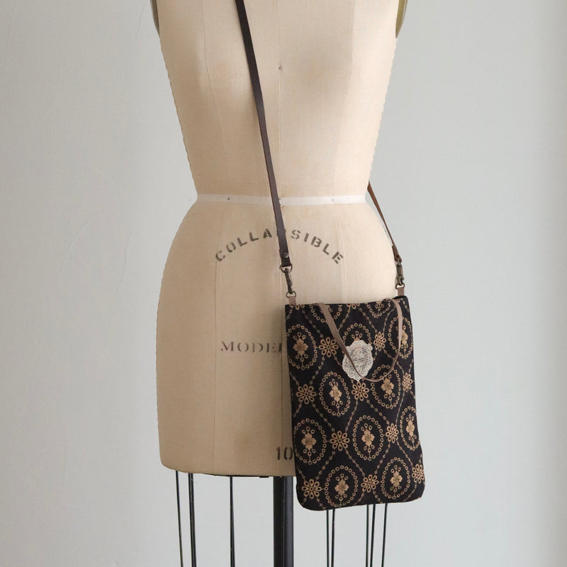 organicコットンemblem刺繍プティBag