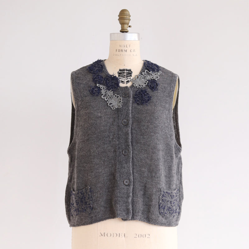 [Scheduled to ship mid-October 2023] Airy Knit Collage gilet [Currently accepting reservations]