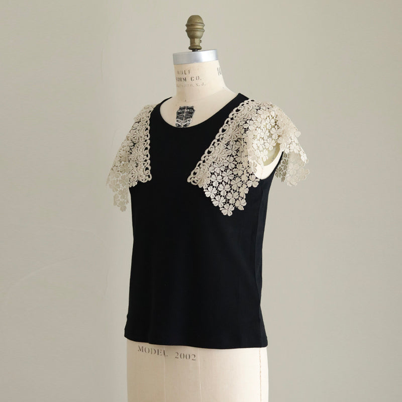 [Scheduled to arrive in late April 2025] C Belgian linen lacy T-shirt [Pre-order item/2025ss]