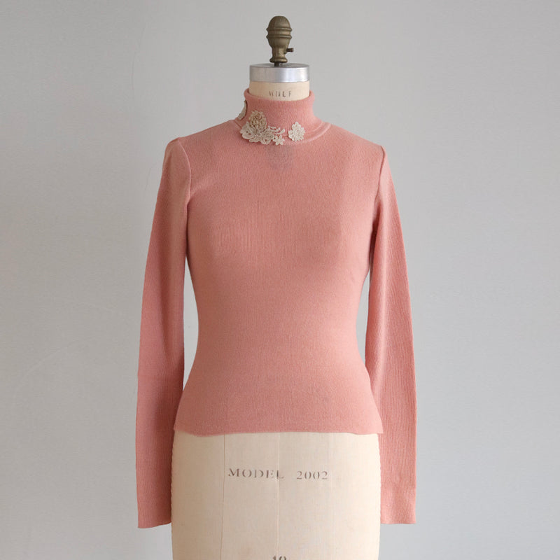 コットンカシミヤkint  lacyタートルネックインナー
