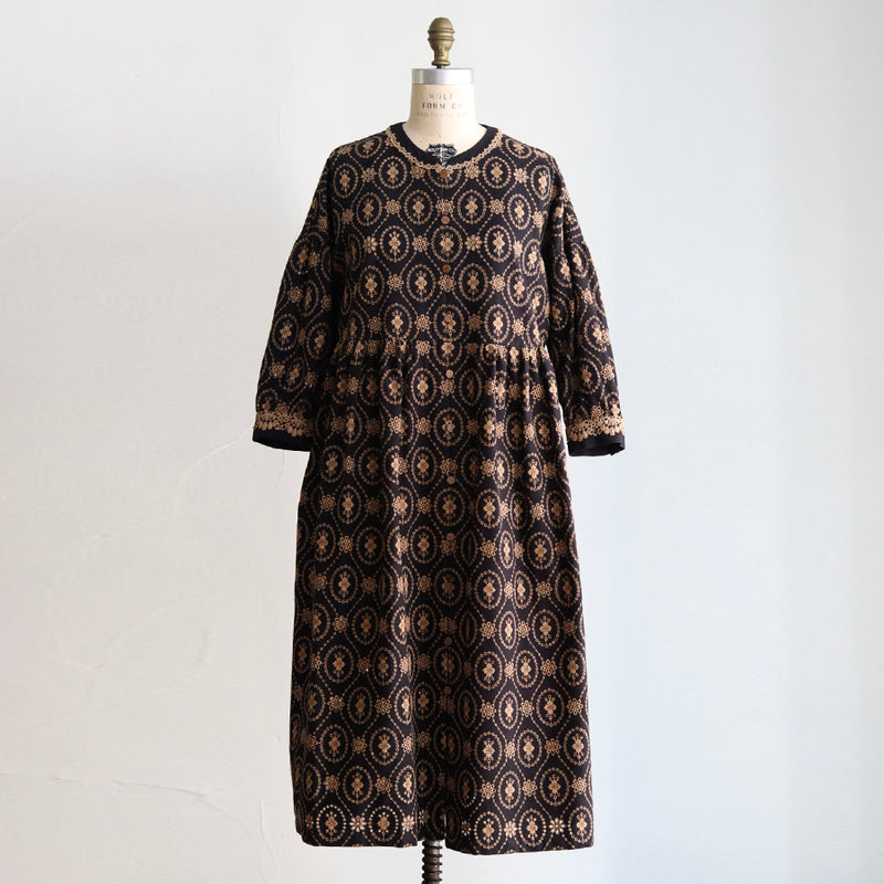 organicコットンemblem刺繍コートワンピース