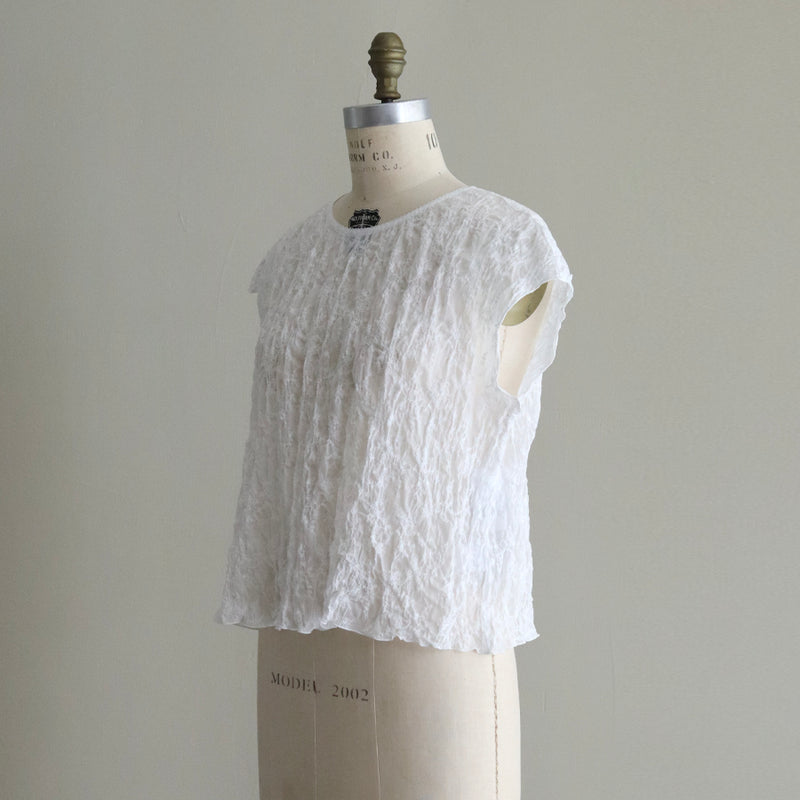 [Scheduled to arrive in late April 2025] Shirring embroidered pullover [Pre-order item/2025ss]