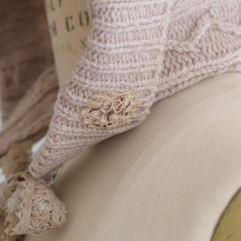 タスマニアウールlacyーtieフード帽