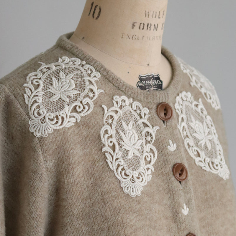 ブークレknit レースエンブレムカーディガン