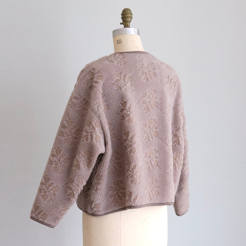 もこもこクロスステッチ刺繍ショートコート