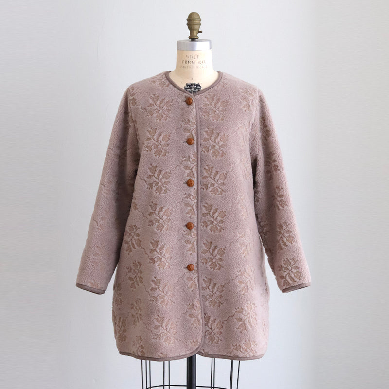 もこもこクロスステッチ刺繍コート