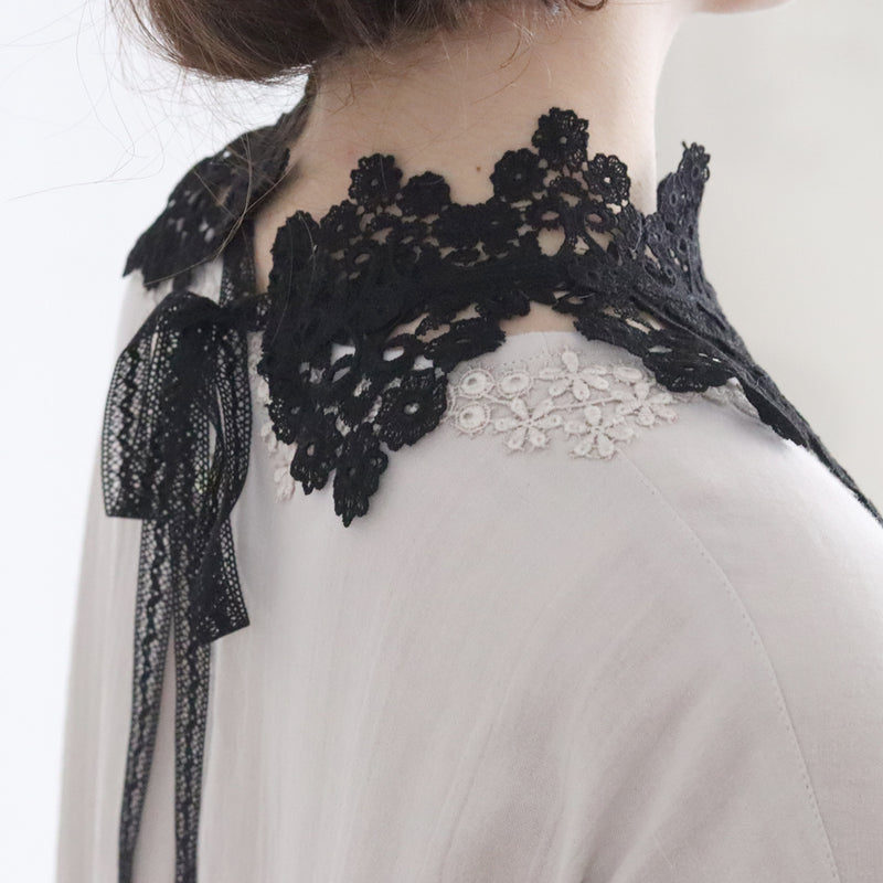 [Estimated arrival late July 2023] Yoke lace gilet [Currently accepting reservations]